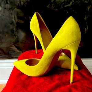 Christian Loubitons So Kate Veau Velours suede pump with 4inch heel…